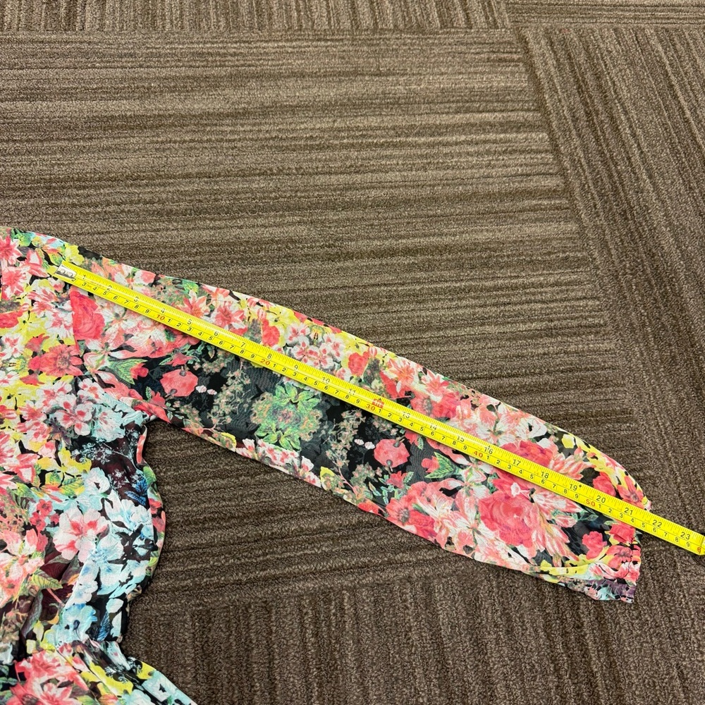bobeau Floral Midi Dress in Coral, Blue, Yellow Flowy Summer Piece - Picture 6 of 7